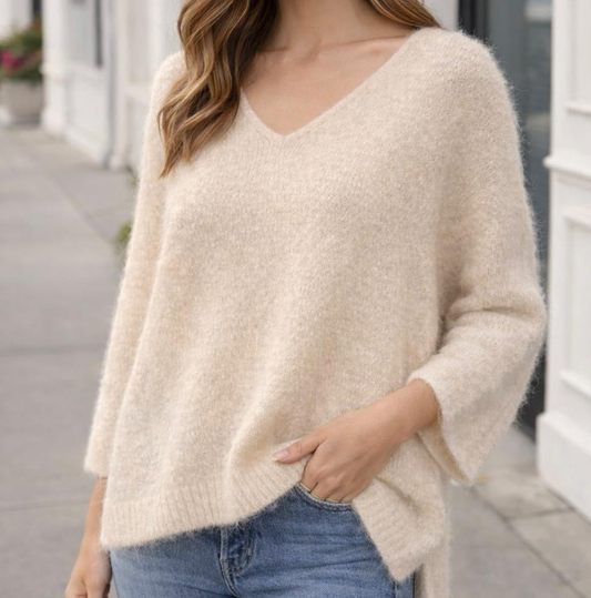 Betty - Soft V-Neck Knit